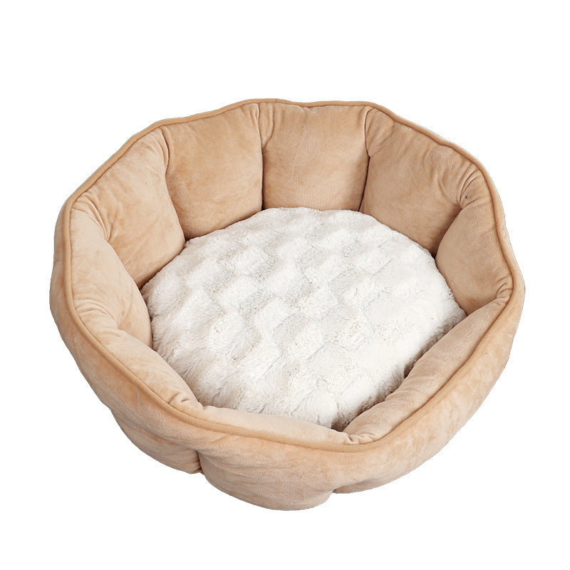 Shell-Shaped Cat Bed – Soft & Cozy Suede Plush Cushion